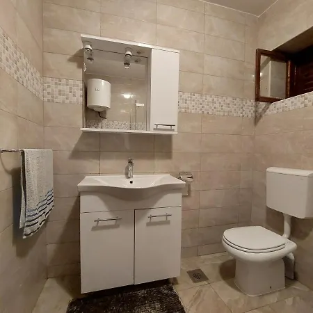 Aurora Apartment *